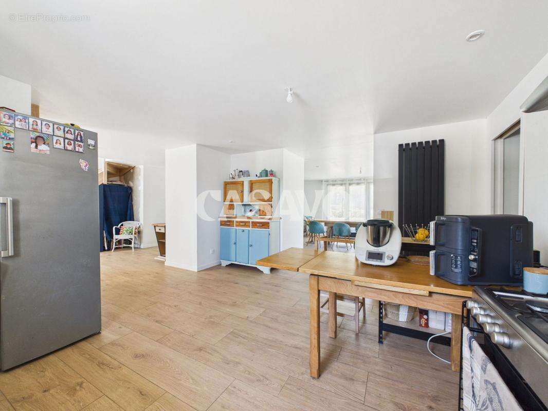 Vente Maison 7 pièces de 205m² - 38121 Reventin-Vaugris - photo 5