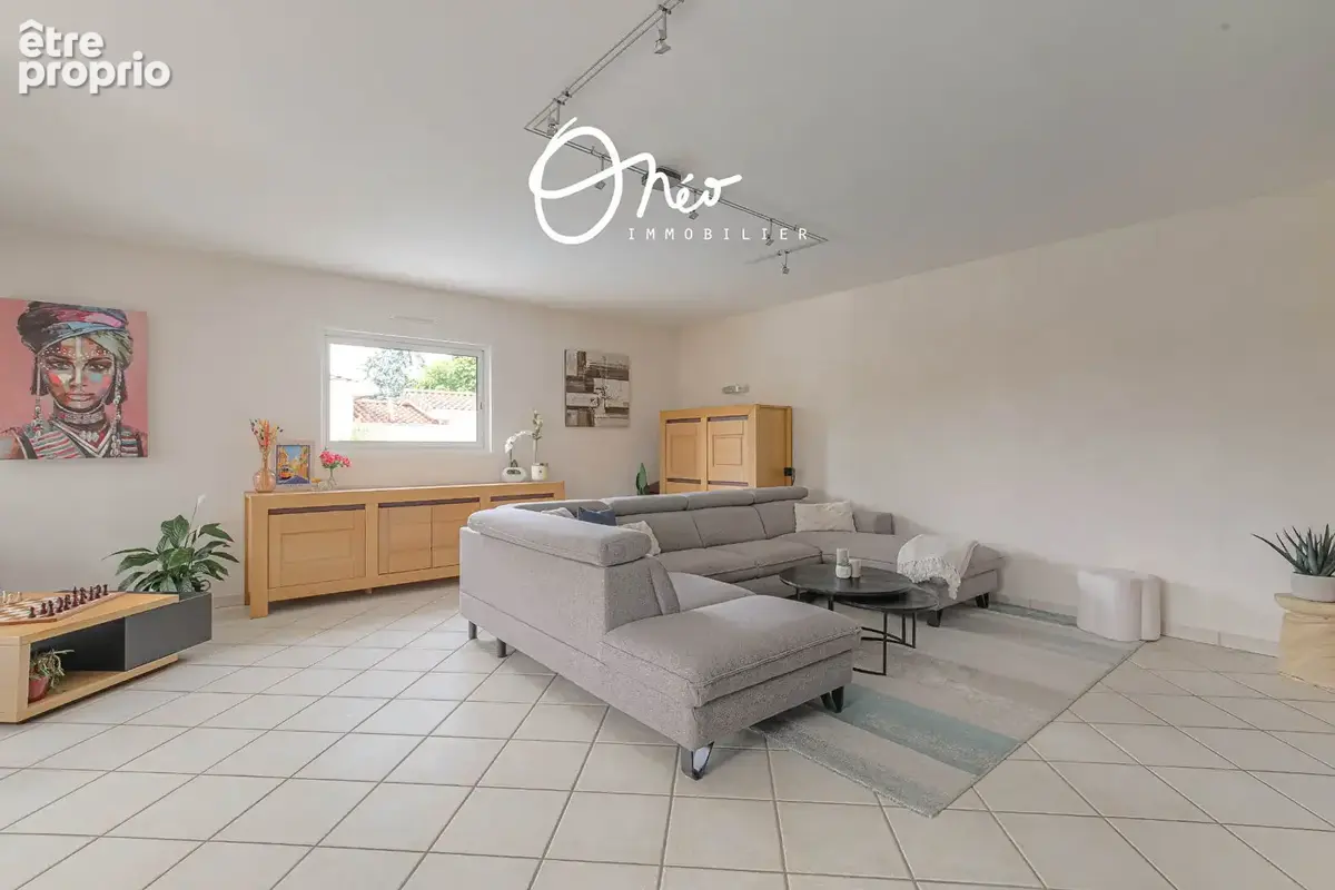 Maison Mions 6 pièces de 171 m2 sur 851 m2 de parcelle avec piscine - photo 11