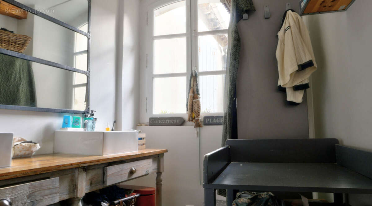 Appartement à SAINT-PAUL-TROIS-CHATEAUX