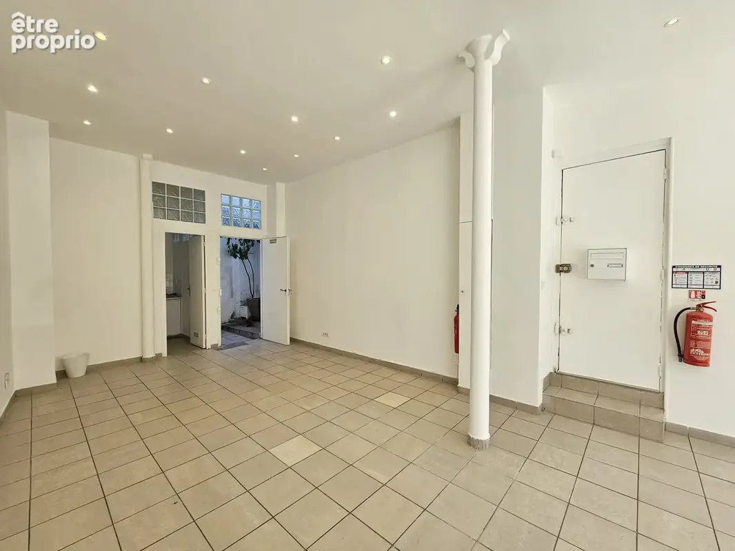Commerce 51 m² à vendre à Paris-11e (75011) - photo 4