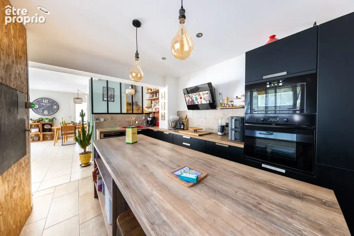 Vendargues- En exclusivité- Belle maison de type T5 de 105 m2 sur 213 M2 - photo 12