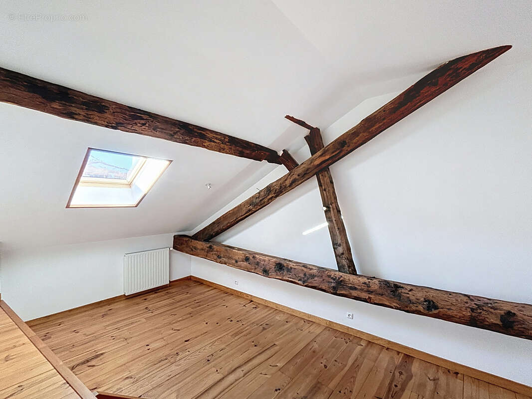 Appartement à JAUSIERS