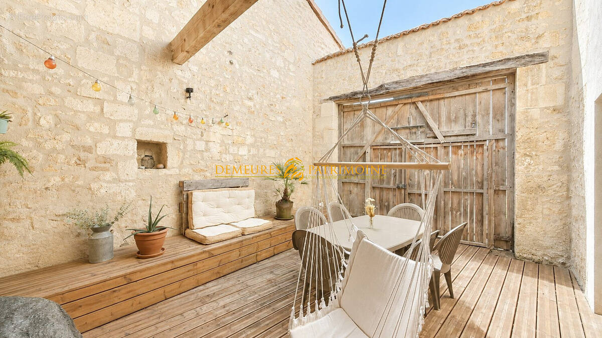 Maison 154 m² à L'isle-D'espagnac  - photo 1