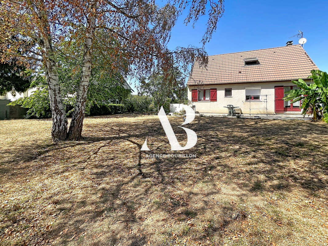 Entre Nangis et Melun, Coup de cœur assuré ! Maison indépendante avec vaste réception et 5 chambres ! - photo 25