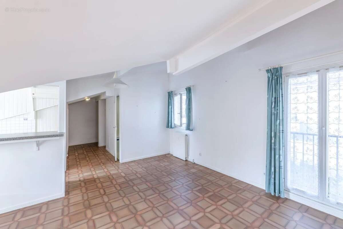 Appartement à CHAVILLE