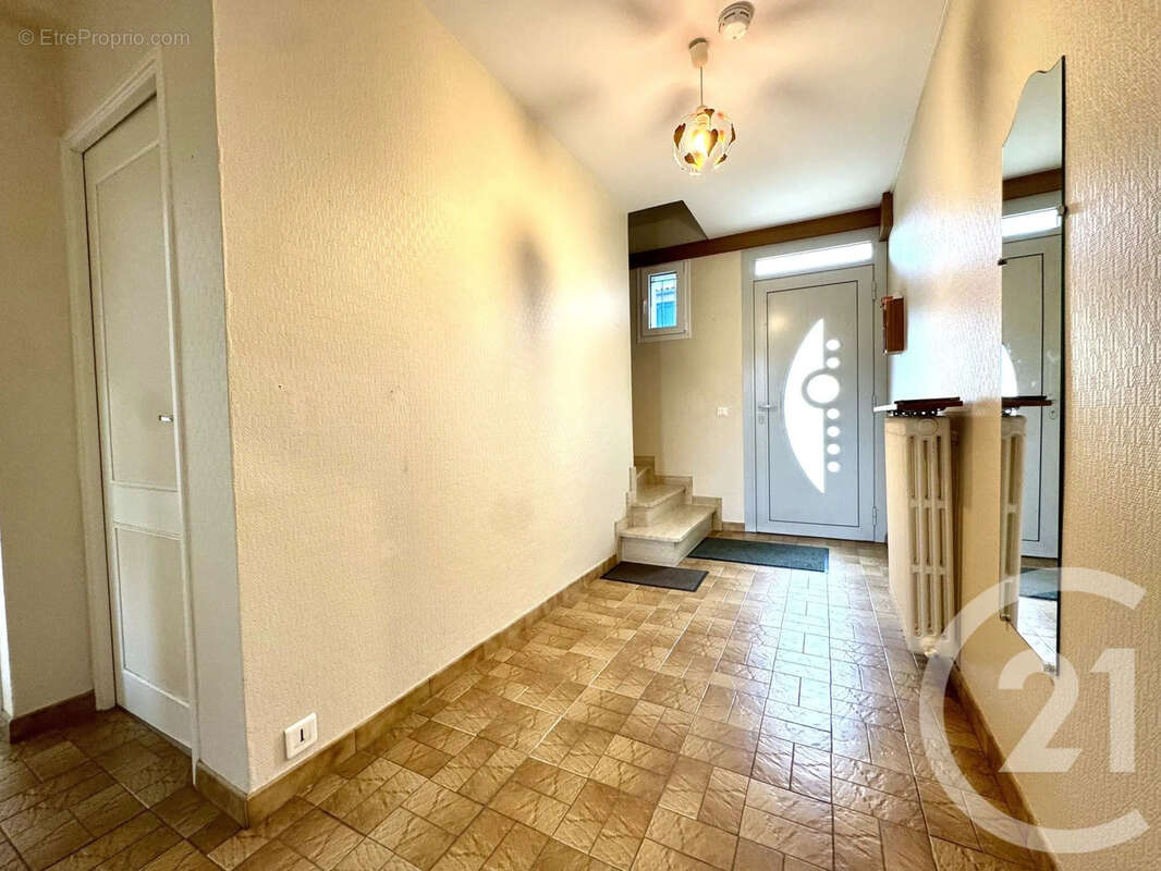 Maison 102 m² à Montgiscard  - photo 4