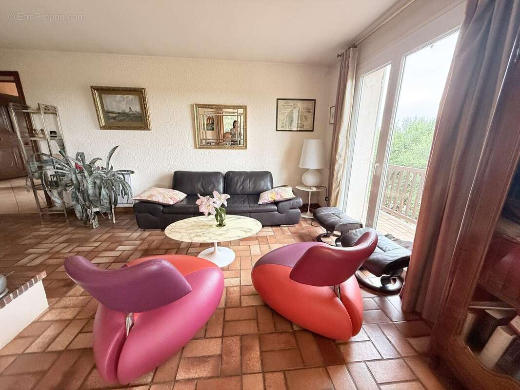 Maison à CLERMONT-LE-FORT
