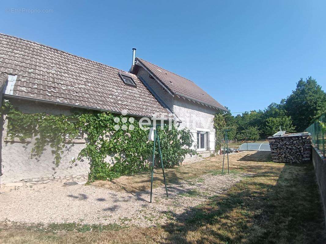 Maison 124 m² à Perigneux  - photo 15