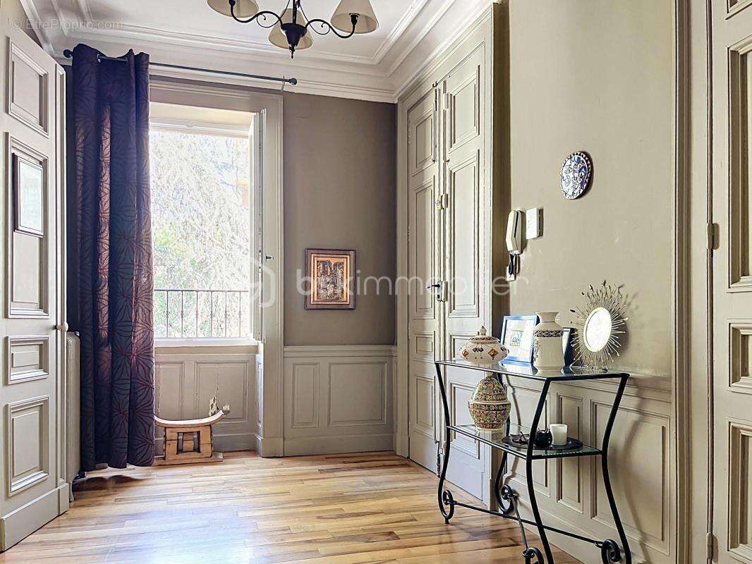 Appartement à NIMES