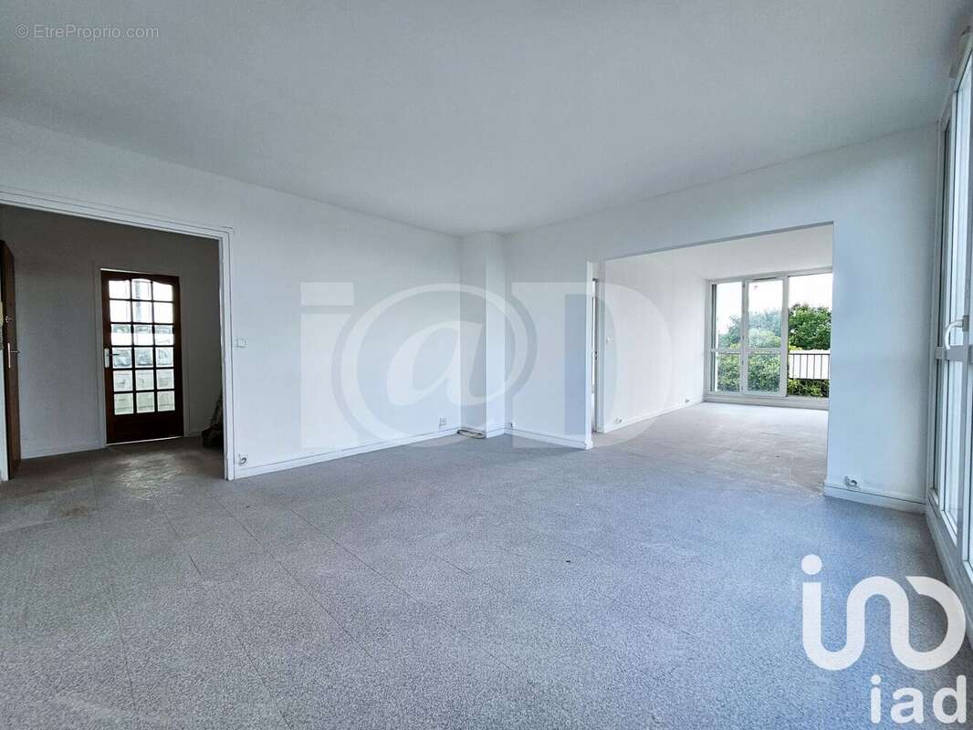 Photo 2 - Appartement à SAINT-MICHEL-SUR-ORGE