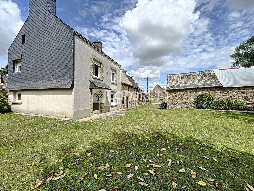 Maison à BAINS-SUR-OUST