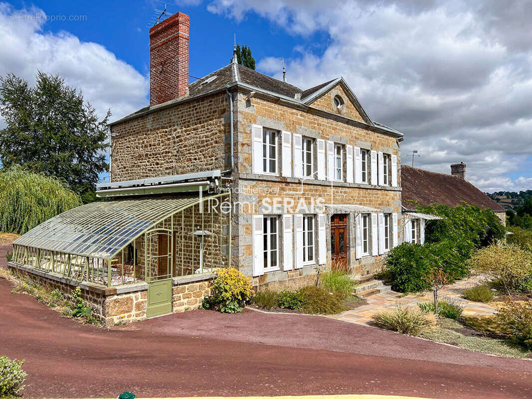 Maison bourgeoise à vendre à PUTANGES LE LAC - photo 16