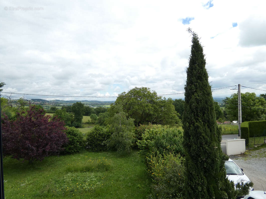Maison à CHAUSSAN