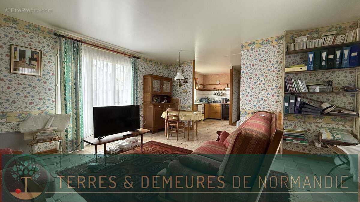 Maison à SAINT-NICOLAS-D'ALIERMONT