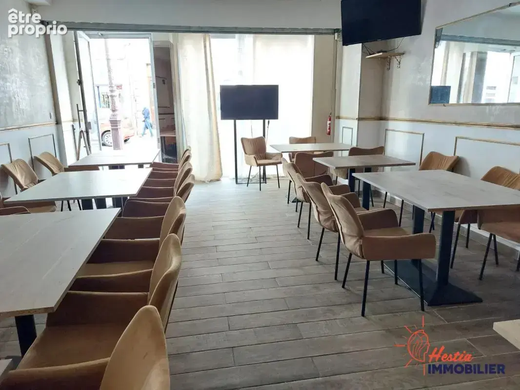 En hyper centre, local commercial 60m² - photo 3
