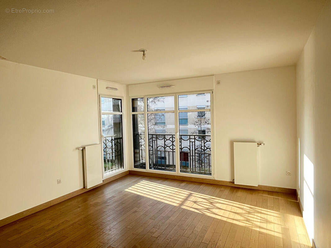 Appartement à LEVALLOIS-PERRET