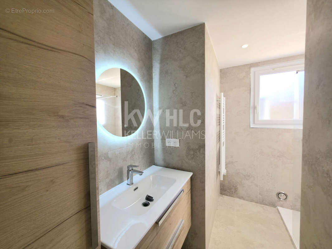 Appartement à LE CANNET