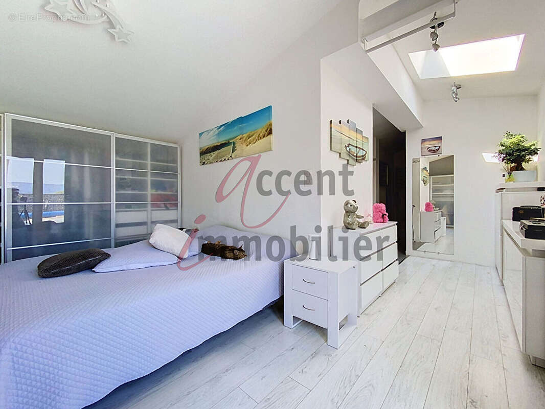 Maison à CABRIERES-D'AVIGNON