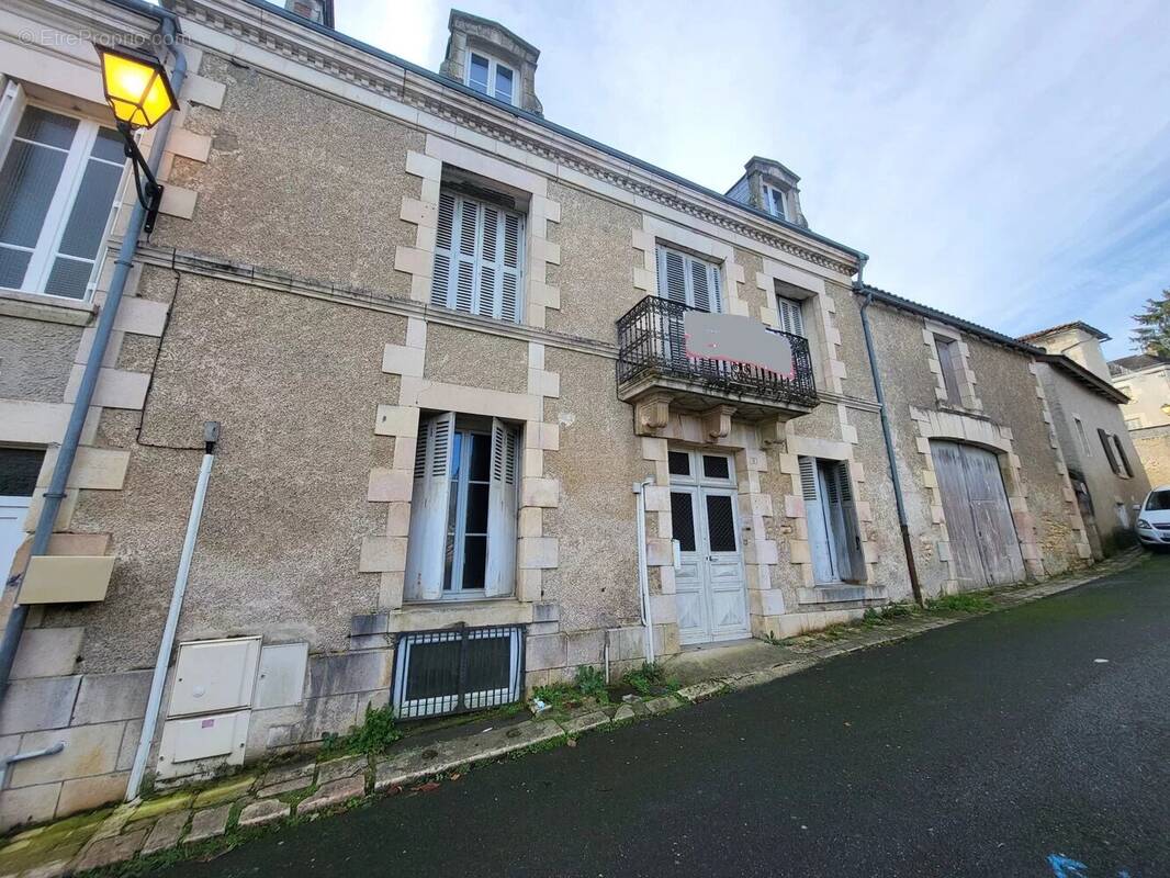 Maison à SAINT-SAVIN