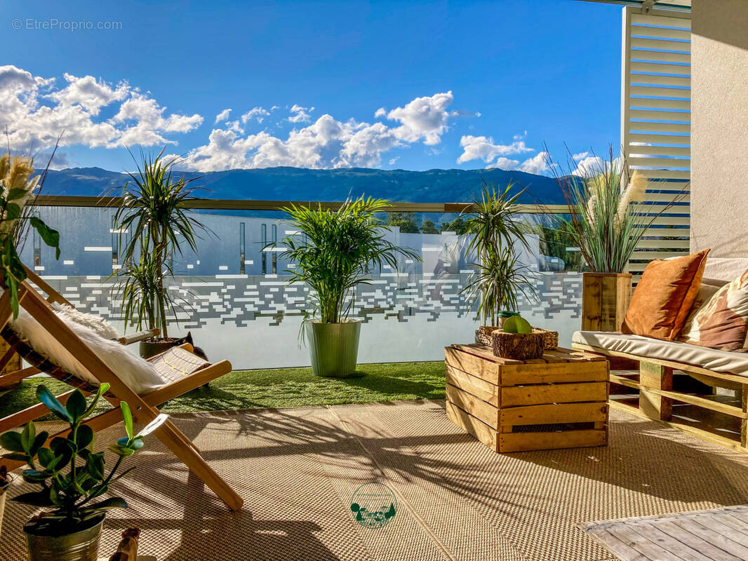 Photo 1 - Appartement à SAINT-GENIS-POUILLY