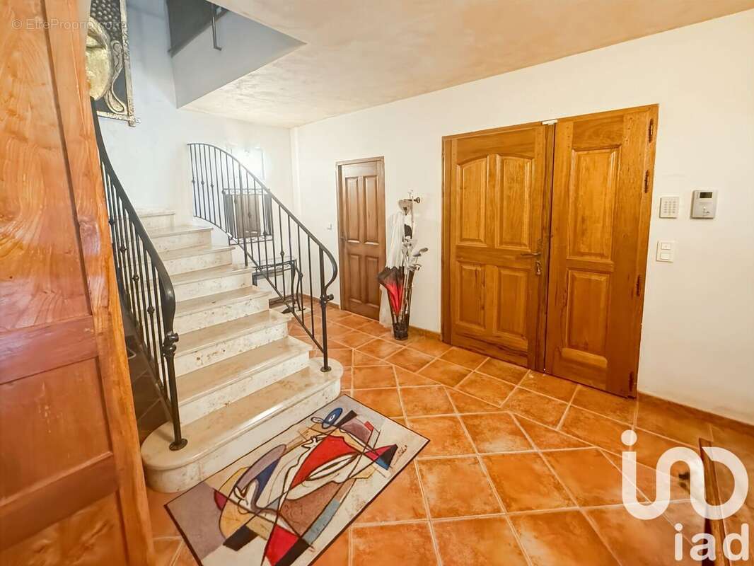 Photo 7 - Maison à SAINT-MAXIMIN-LA-SAINTE-BAUME