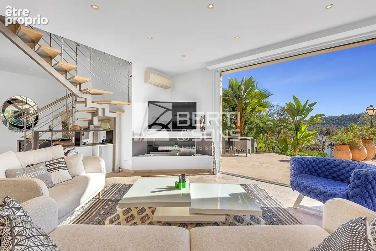 Exclusivite - mandelieu produit rare !  villa 6 pieces en pierre rénovée - quartier recherché - photo 9