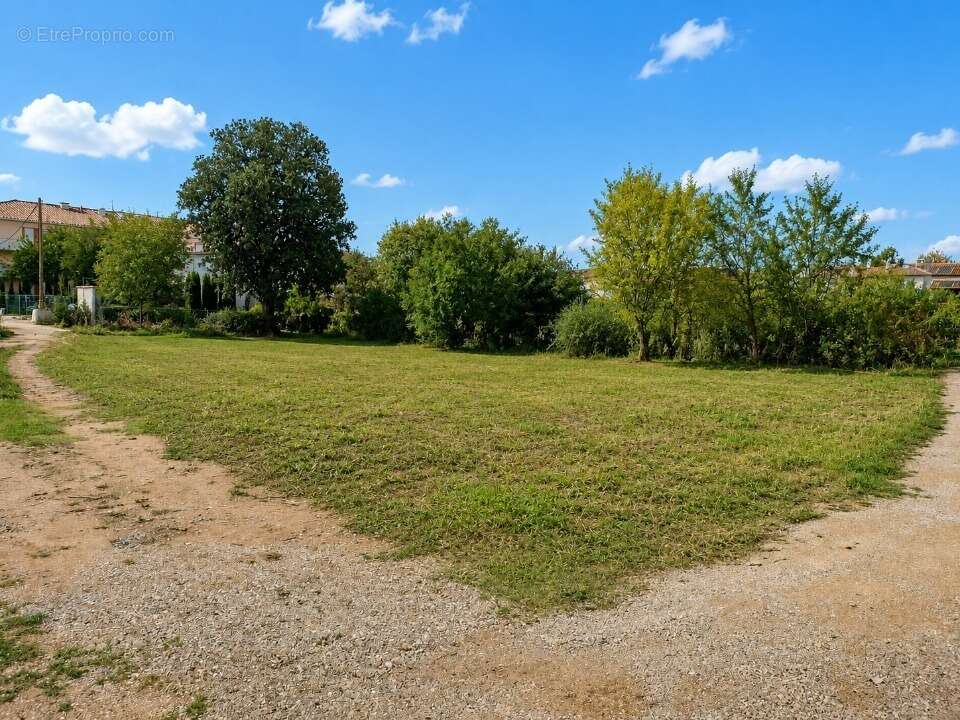 Terrain 600 m² à Vidauban  - photo 2