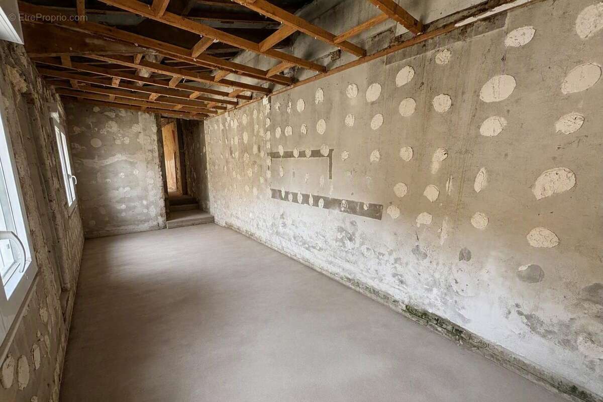 Maison à rénover 130 m² sur 300 m² de terrain - Breteuil 60120 - photo 4