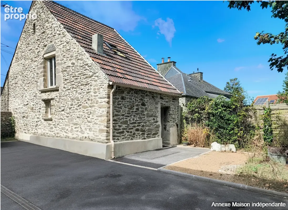 Ensemble immobilier en pierres à EQUEURDREVILLE - 147m² - photo 14