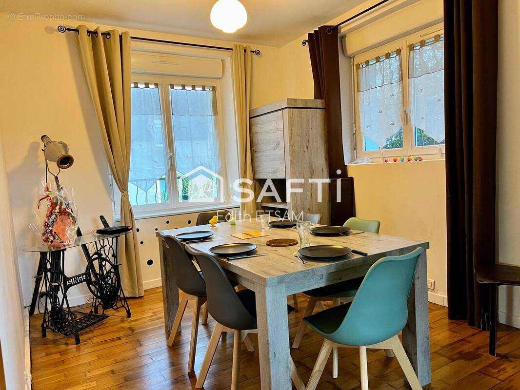 Photo 1 - Maison à PLONEOUR-LANVERN