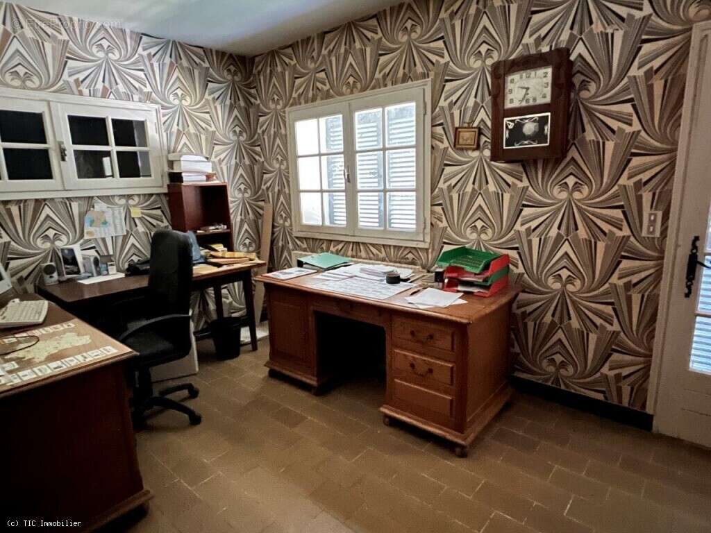 Beau Pavillon entre Ruffec et Sauzé-Vaussais - photo 13
