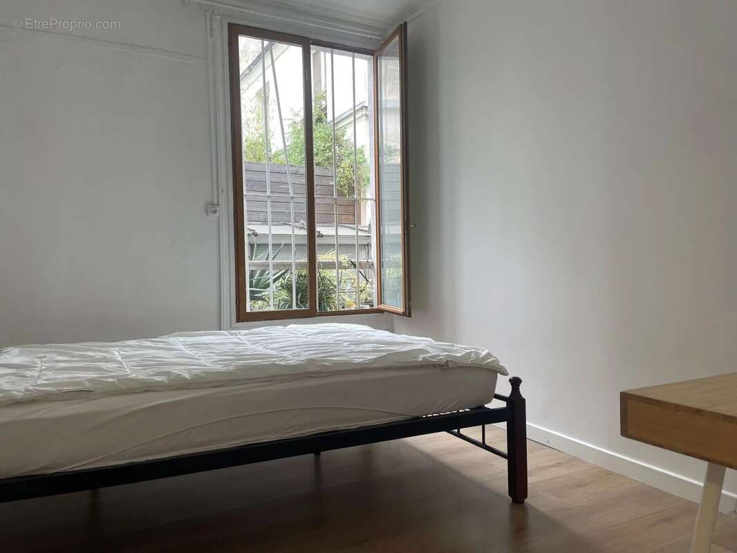 Appartement à PARIS-10E