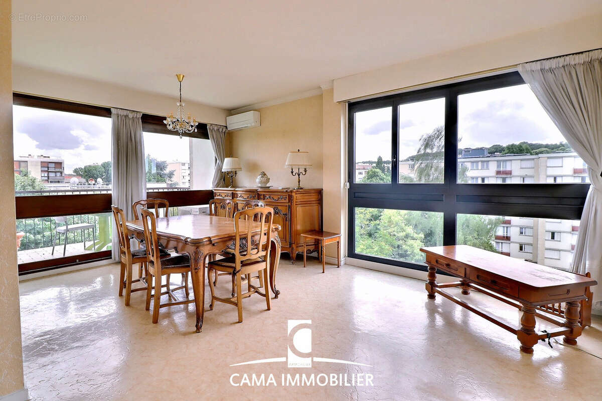 Dernier etage - ravalement isolation vote paye - cave - parking - photo 2