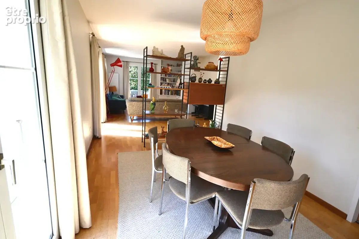 SAINT JORIOZ - Maison familiale de 185 m² au coeur du village à vendre - photo 3