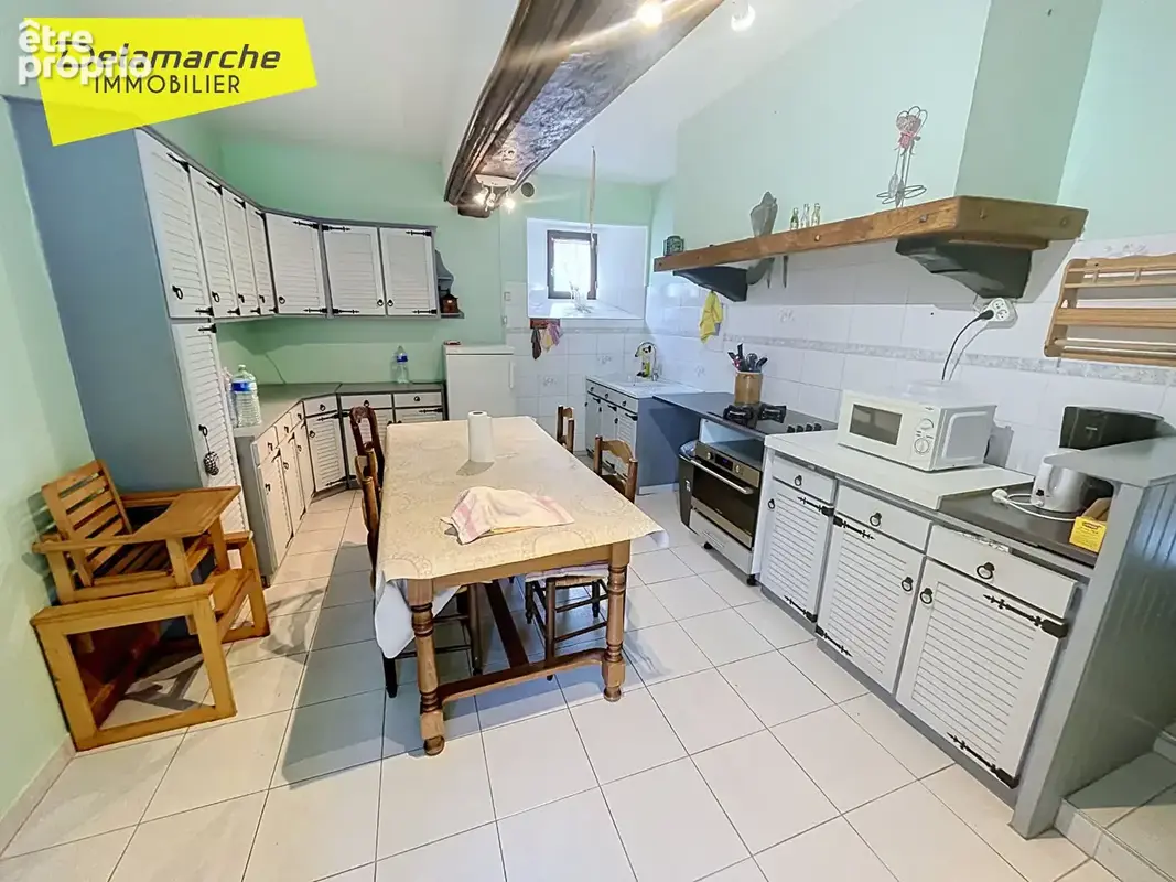 Maison avec 4 chambres située dans le bourg de VER - photo 2