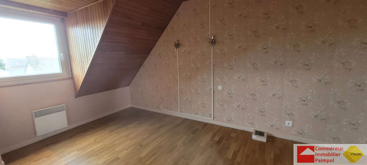 Maison à PLOUEZEC