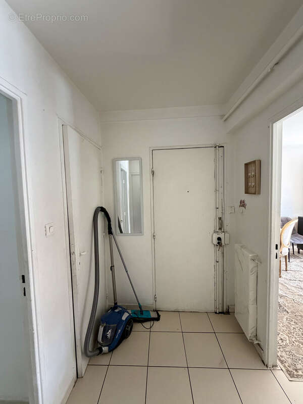 Appartement à MARSEILLE-3E