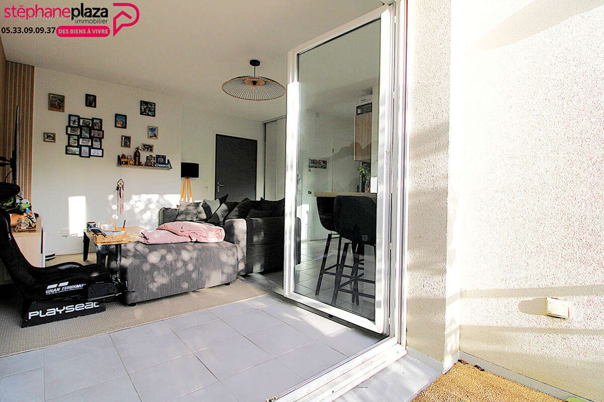 Appartement à CADAUJAC