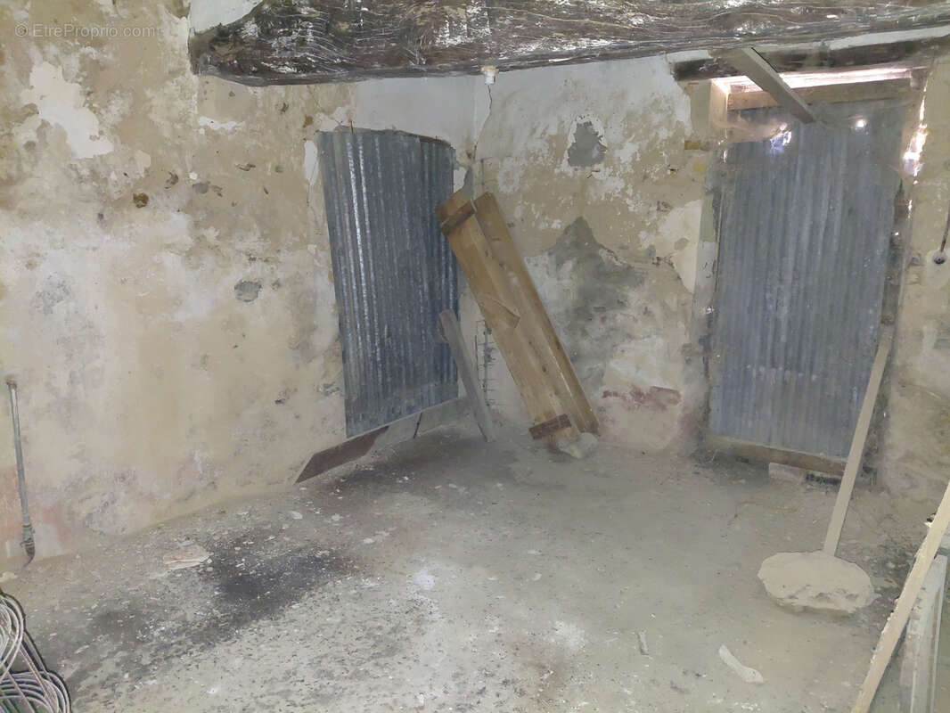 Maison à rénover située entre La Flèche et Baugé... - photo 5