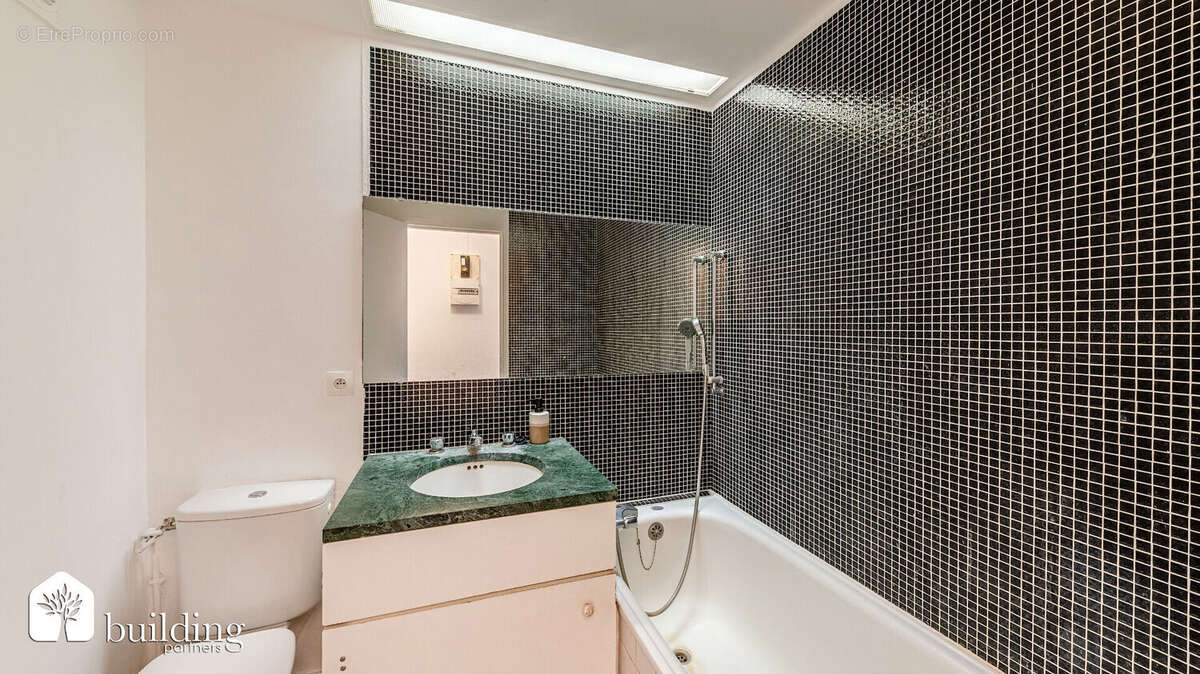 Paris 16ème - Pompe - Studio - 18,76 m² avec balcon - vue dégagée - photo 5