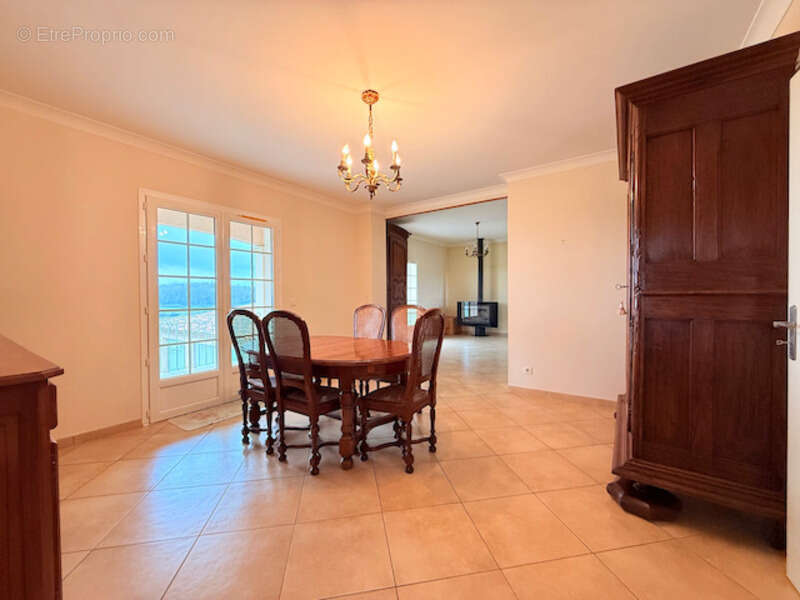 Maison à SAINTE-DODE