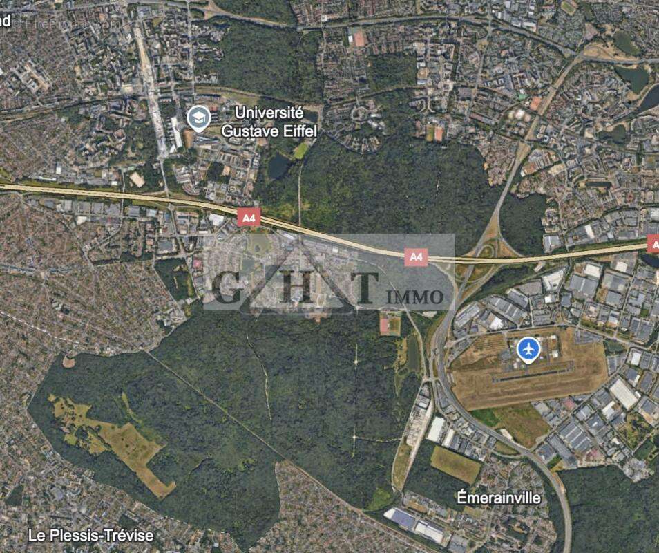 Terrain à EMERAINVILLE