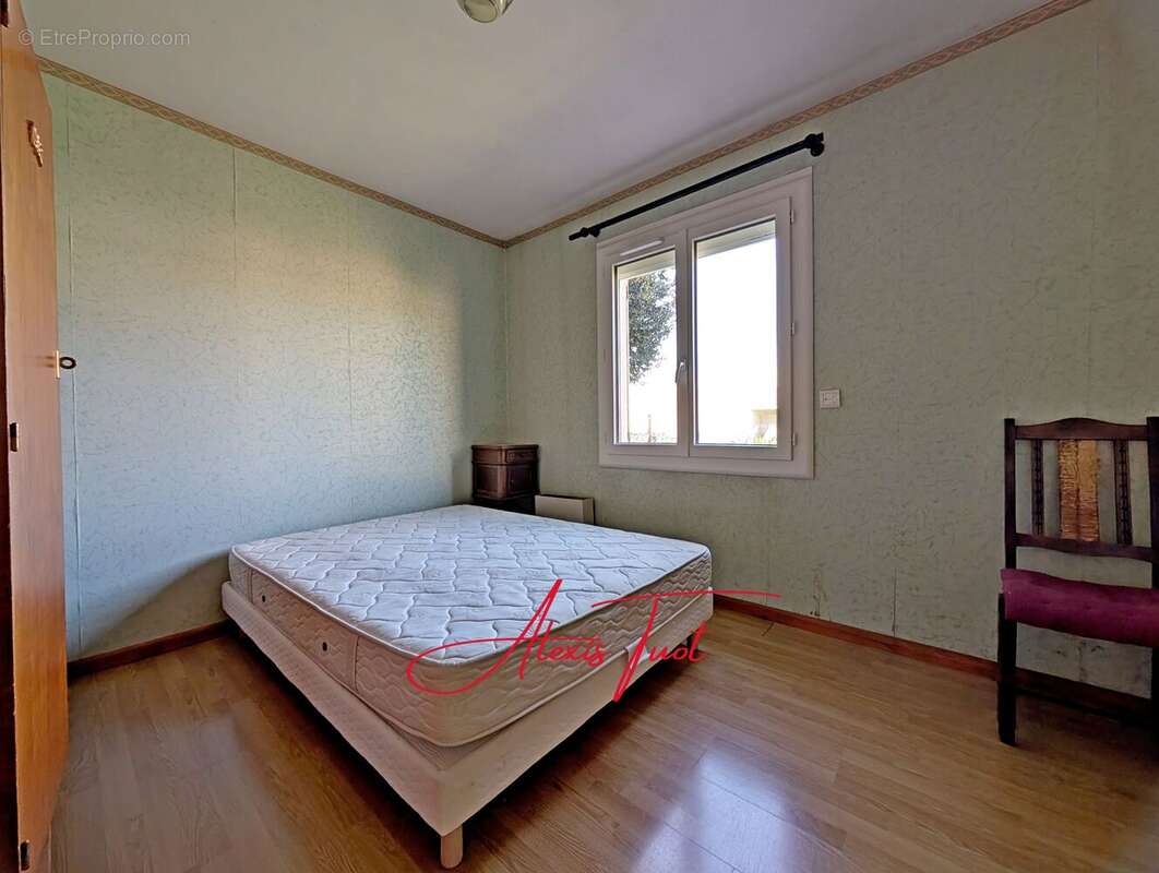 Maison à AMBARES-ET-LAGRAVE