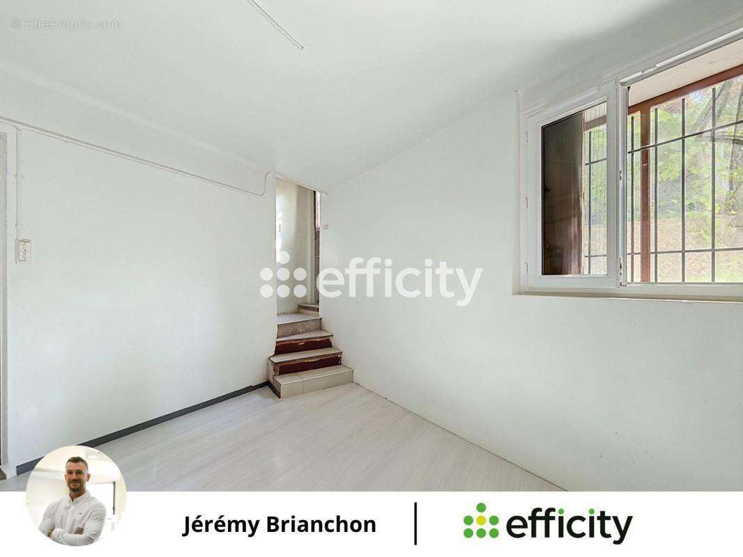 Maison 110 m² à La Bastide-Des-Jourdans  - photo 3