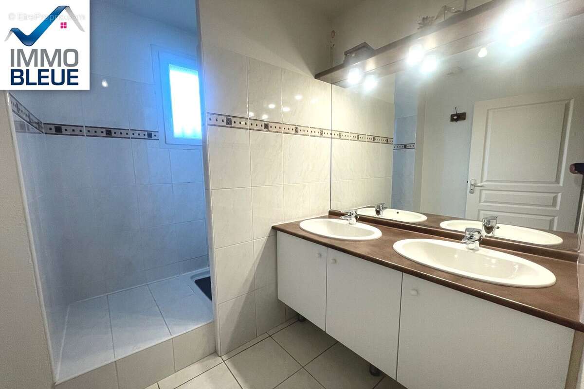 Maison à CHATEAUNEUF-LES-MARTIGUES