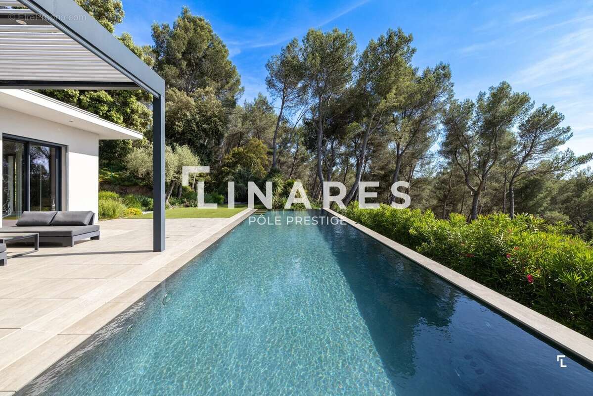 LE PANORAMA - Villa contemporaine d’architecte de 283m2 avec vue panoramique - Piscine à débordement - Bouc-Bel-Air - photo 17