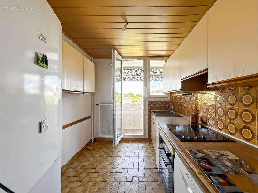 Appartement à MARSEILLE-12E