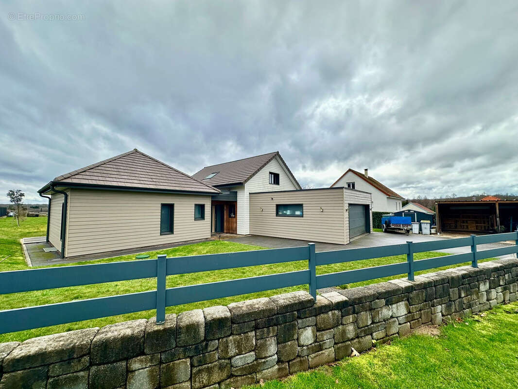 Maison à LUXEUIL-LES-BAINS