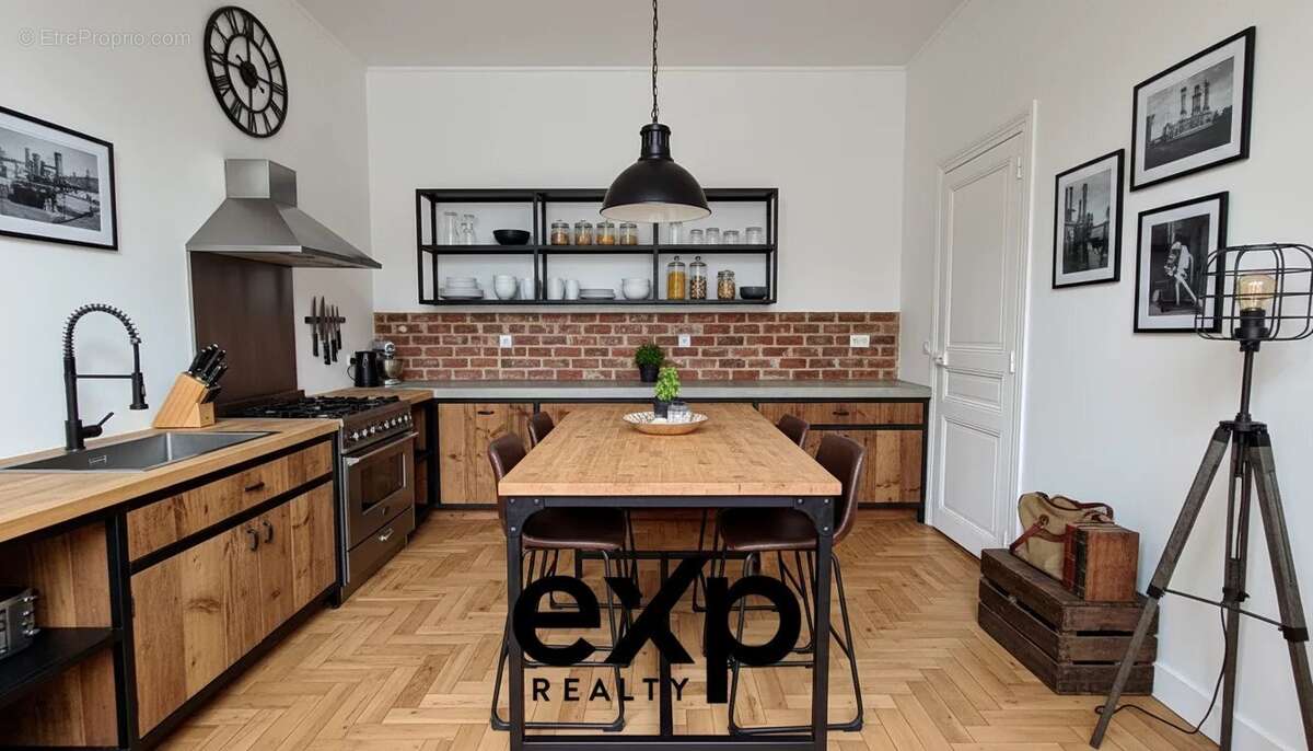 Maison à TOURNAN-EN-BRIE