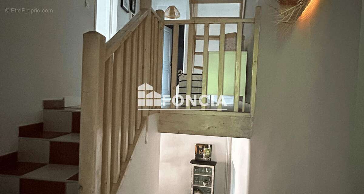 Maison à SATHONAY-VILLAGE